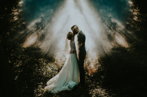 Mind-Blowingly Beautiful Wedding Photos _light streaming fog _ everything inspirational
