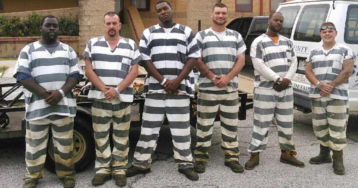 Six Inmates Save Correctional Officer Who Had A Medical Emergency _ everything inspirational
